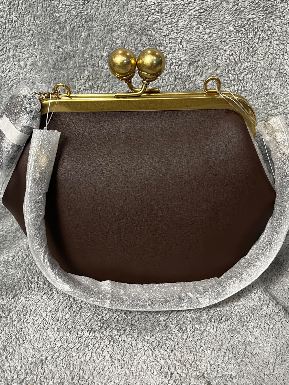 Coach ccy28 kisslock frame bag 16 maple brown new